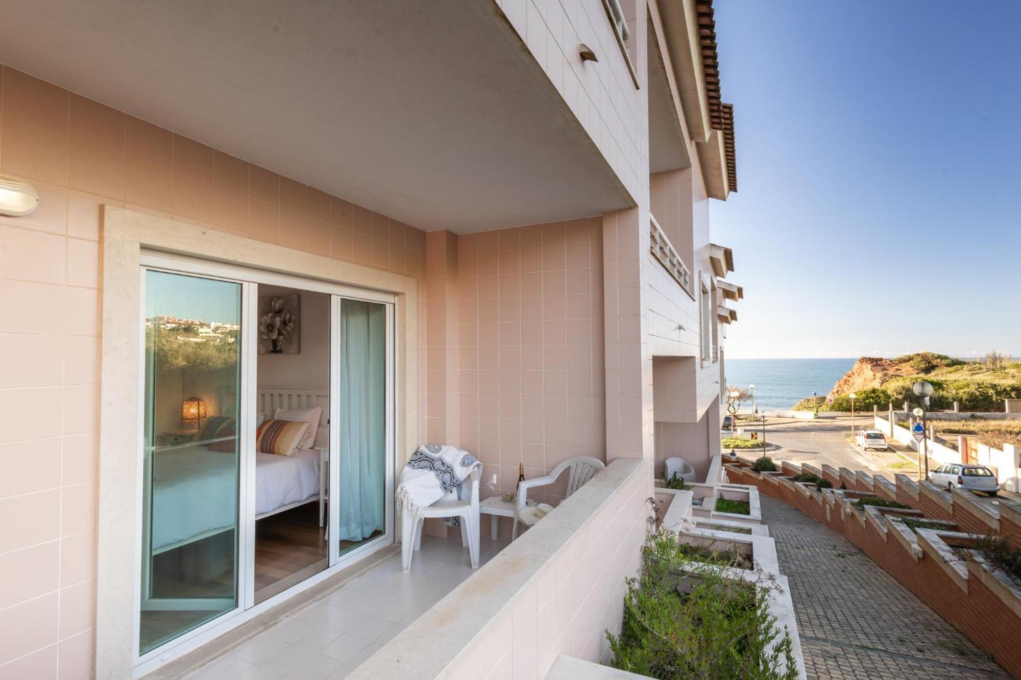 Casa Da Praia - By Smarthomes Сан-Мартинью-ду-Порту Экстерьер фото